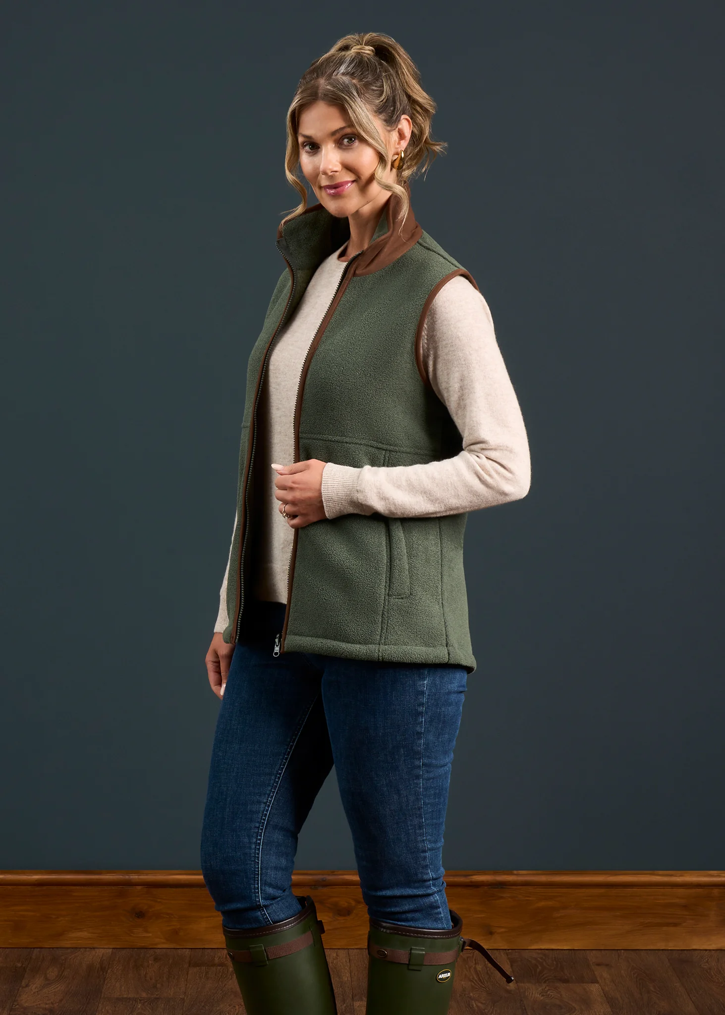 Aylsham Ladies Fleece Gilet In Cedar Green - Regular Fit - Image 7