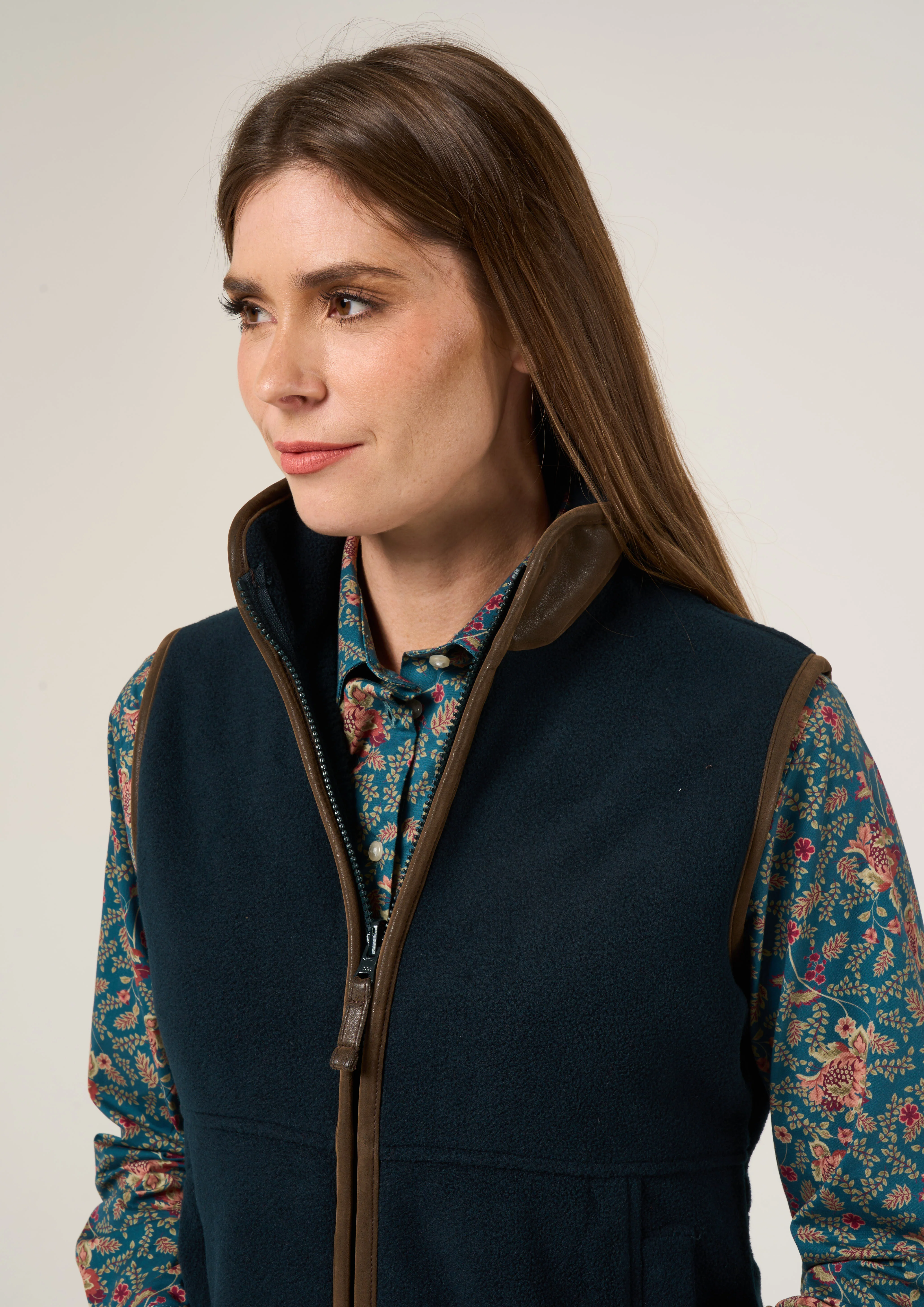 Aylsham Ladies Fleece Gilet In Dark Navy - Regular Fit - Image 4