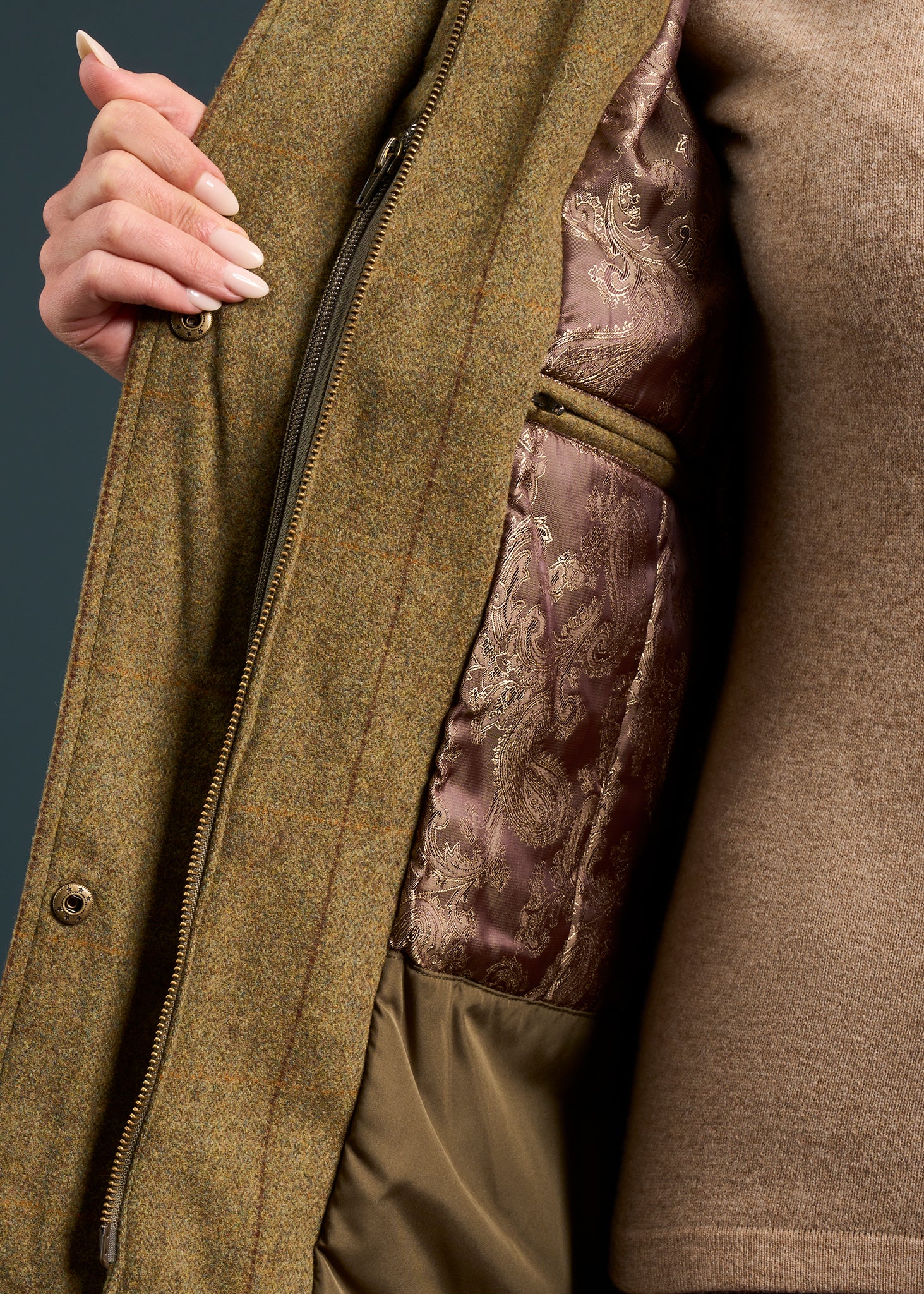 Combrook Ladies Tweed Waterproof Shooting Coat in Grove  -  Shooting Fit - Image 6