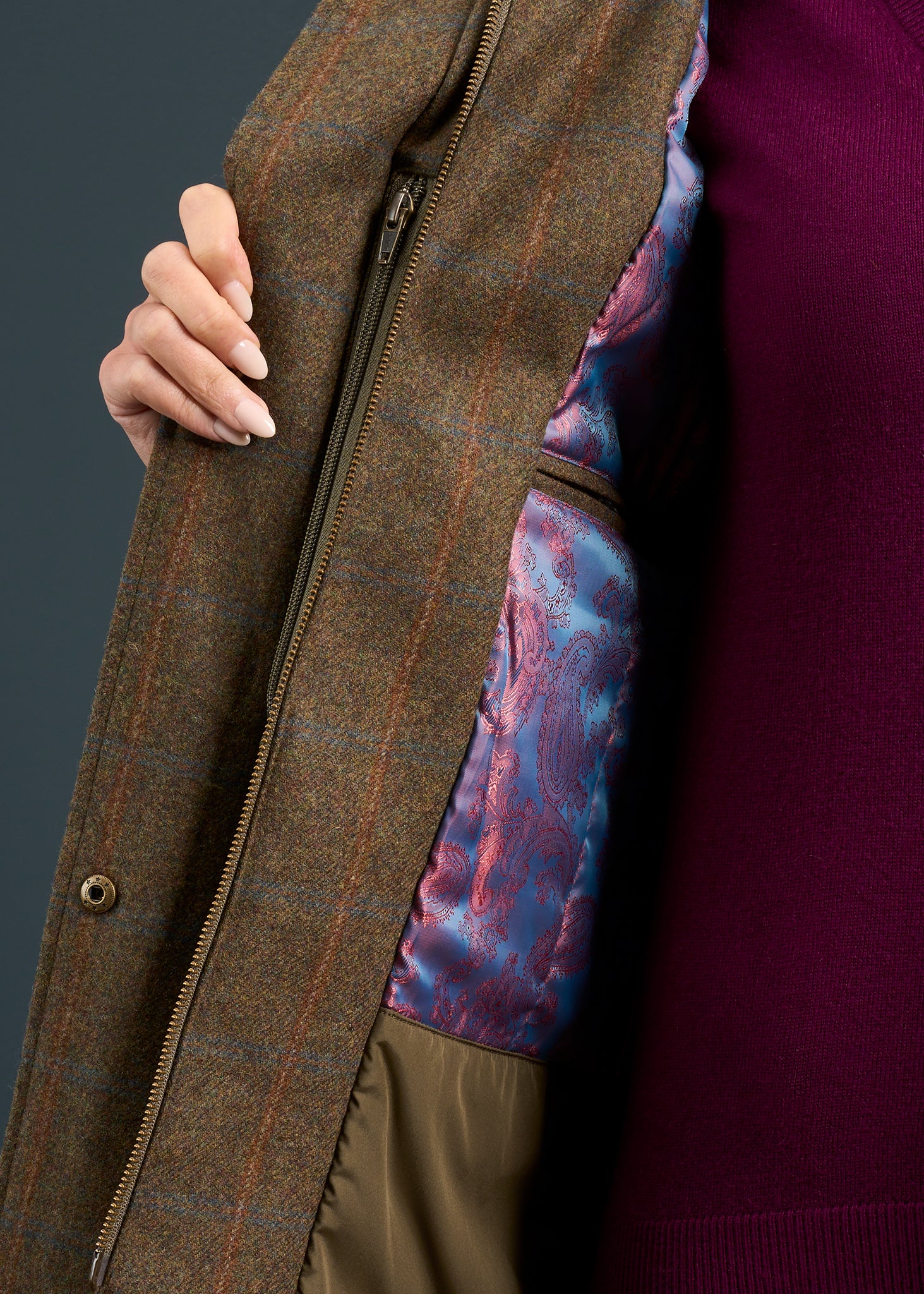 Combrook Ladies Tweed Waterproof Shooting Coat in Willow  -  Shooting Fit - Image 6