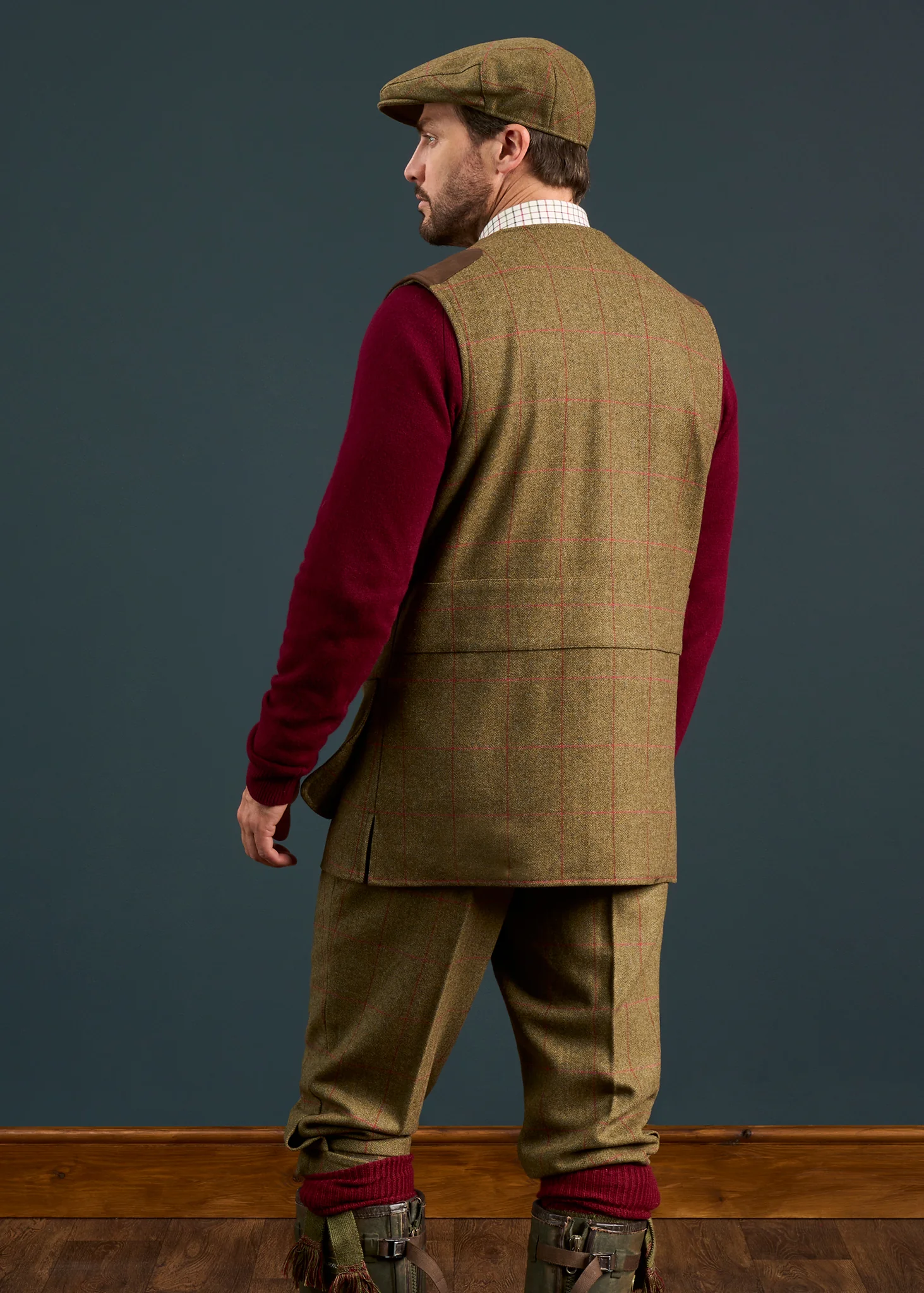 Combrook Men's Tweed Water Repellent Shooting Waistcoat in Sage  -  Shooting Fit - Image 5