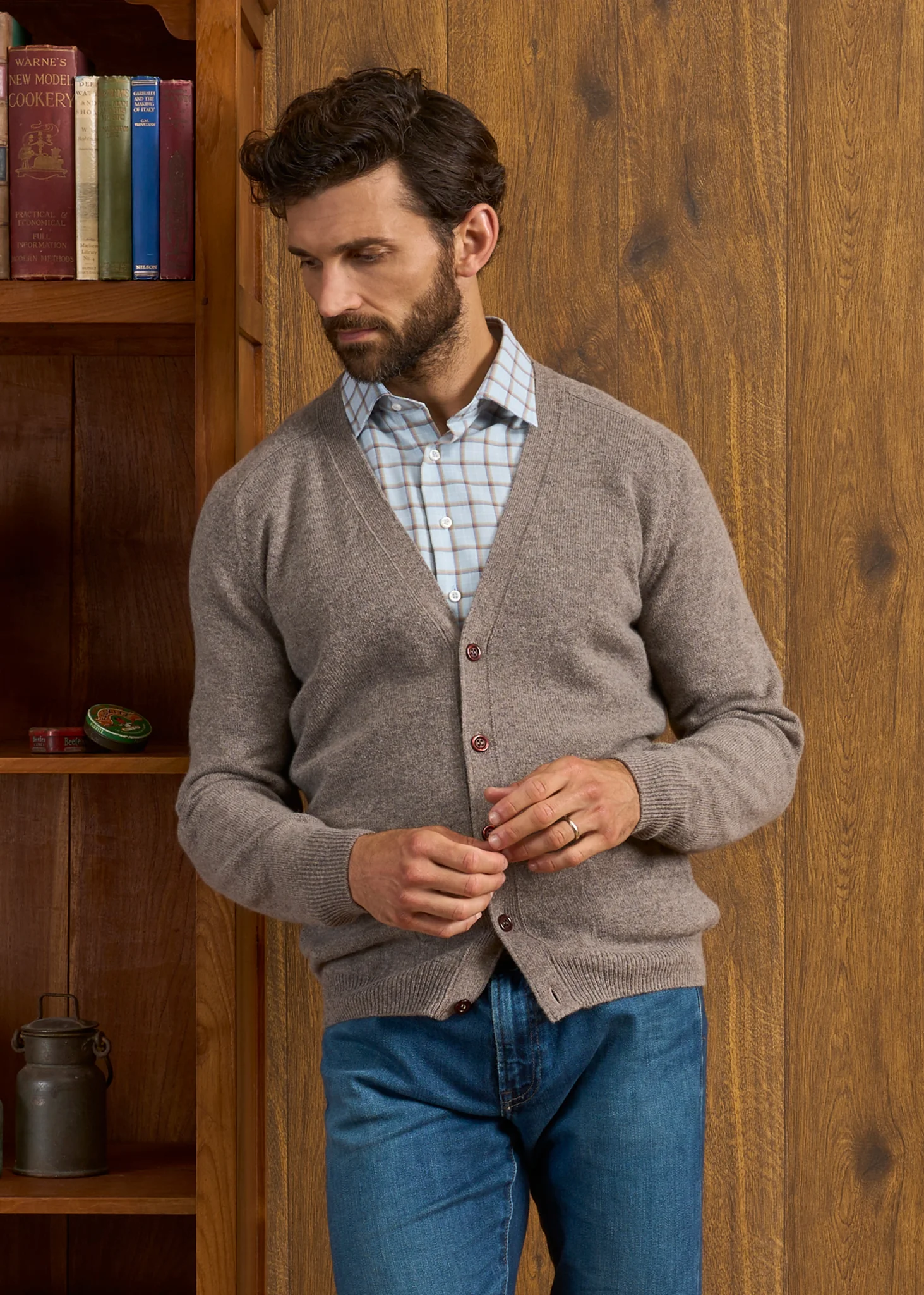 Cornwall Lambswool Cardigan in Vole - Classic Fit - Image 3