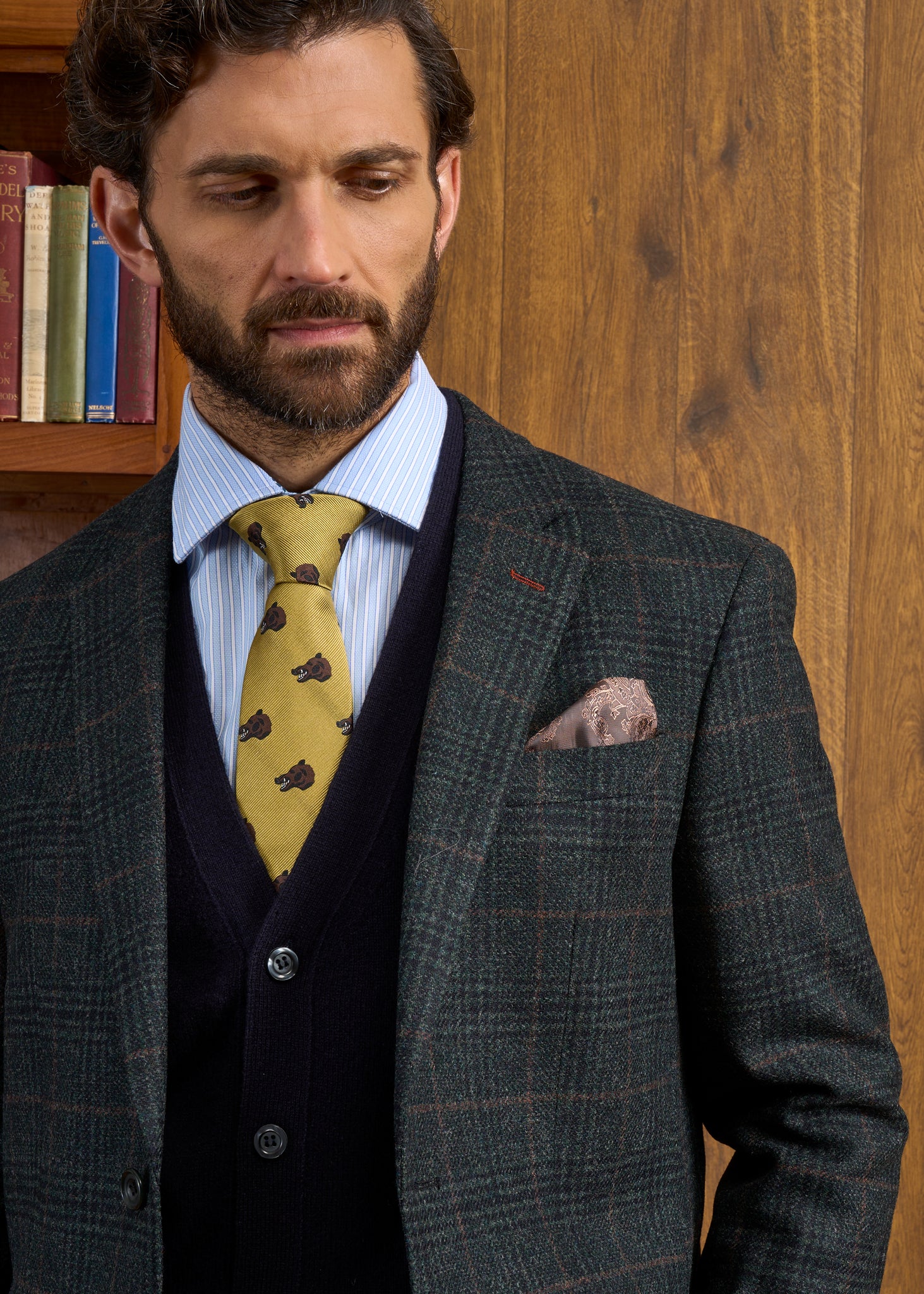 Cornwall Lambswool Cardigan in Navy - Classic Fit - Image 7