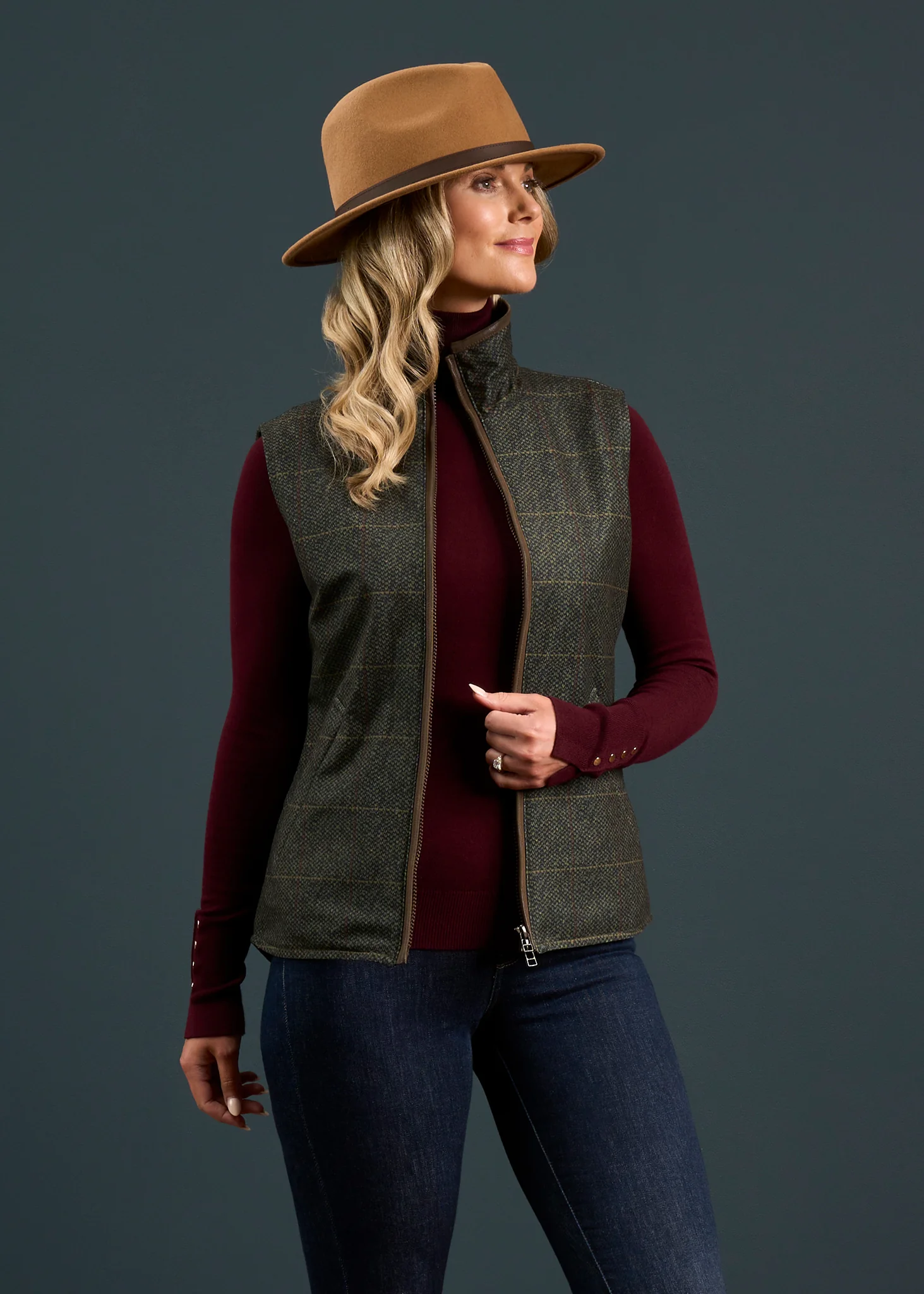 Didsmere Ladies Technical Tweed Effect Gilet In Myrtle - Regular Fit - Image 5