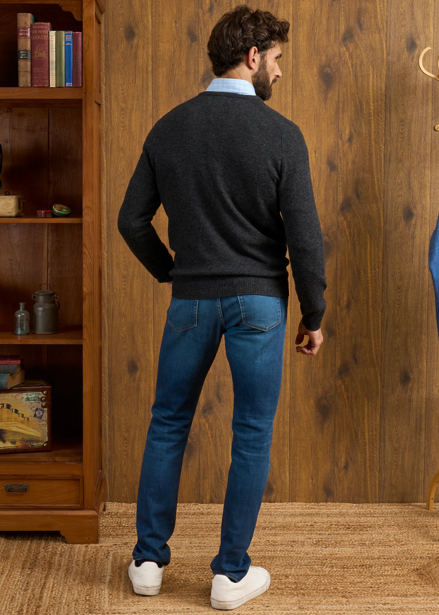 Dorset Men's Lambswool Jumper in Charcoal - Classic Fit - Image 4