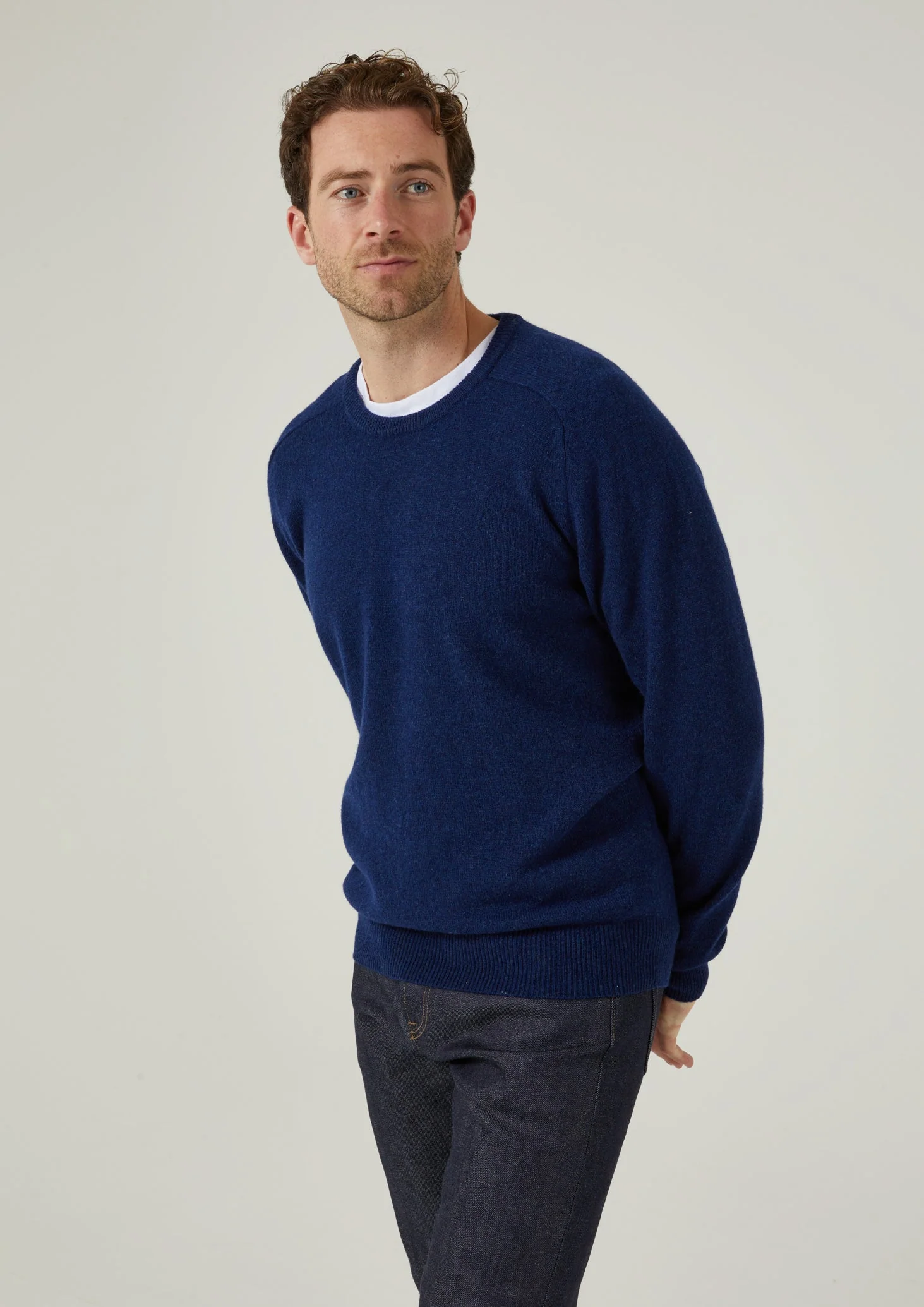 Dorset Men's Lambswool Jumper in Indigo - Classic Fit - Image 3