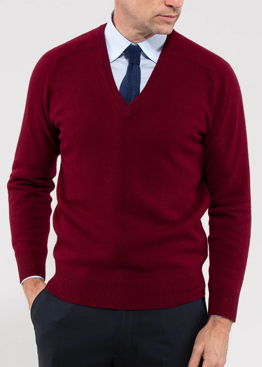Hampshire Lambswool Jumper in Bordeaux - Classic Fit - Image 4