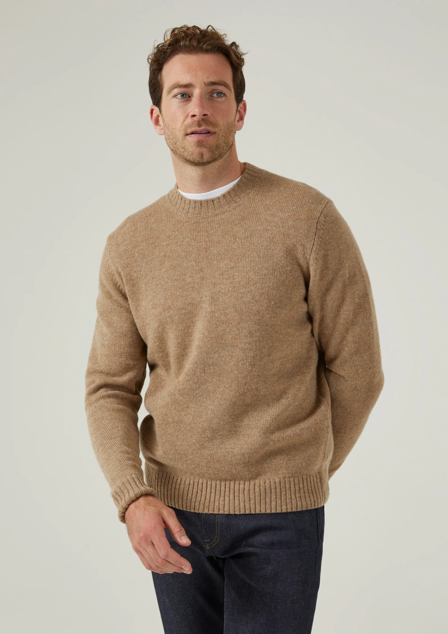 Kinnadie Supersoft Shetland Jumper In Pale Oak - Regular Fit - Image 4