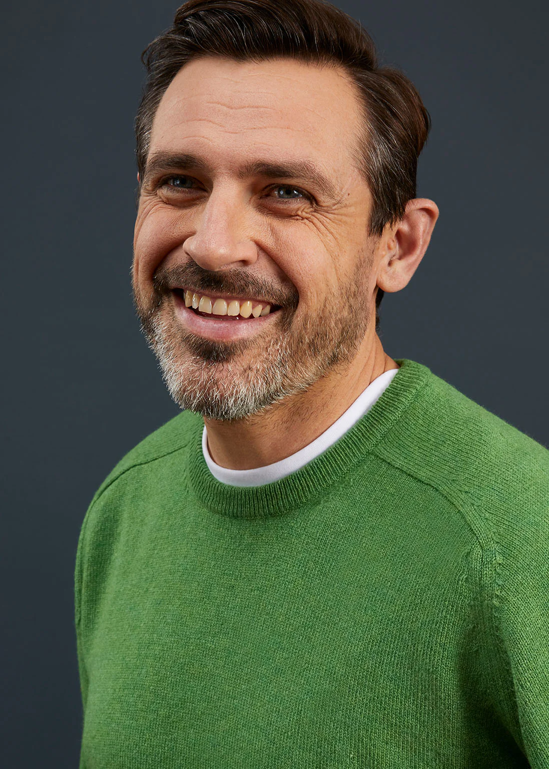 Men's Lambswool Crew Neck Jumper in Green - Classic Fit - Image 5