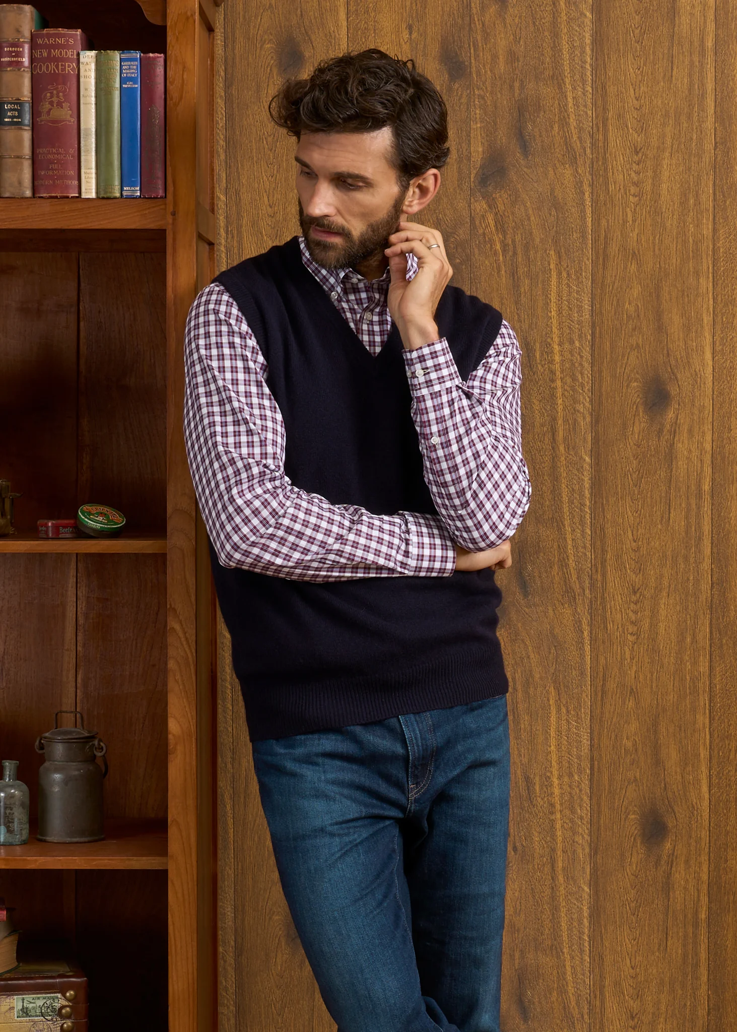 Norfolk Men's Lambswool Slipover in Navy - Classic Fit - Image 4