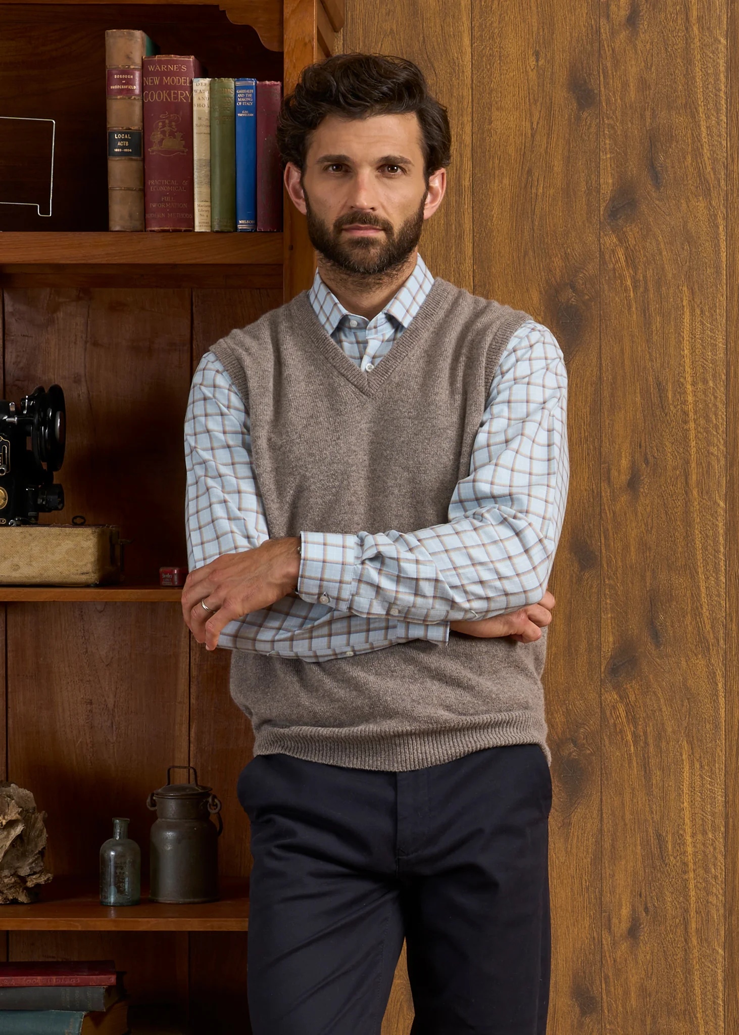 Norfolk Men's Lambswool Slipover in Vole - Classic Fit - Image 4