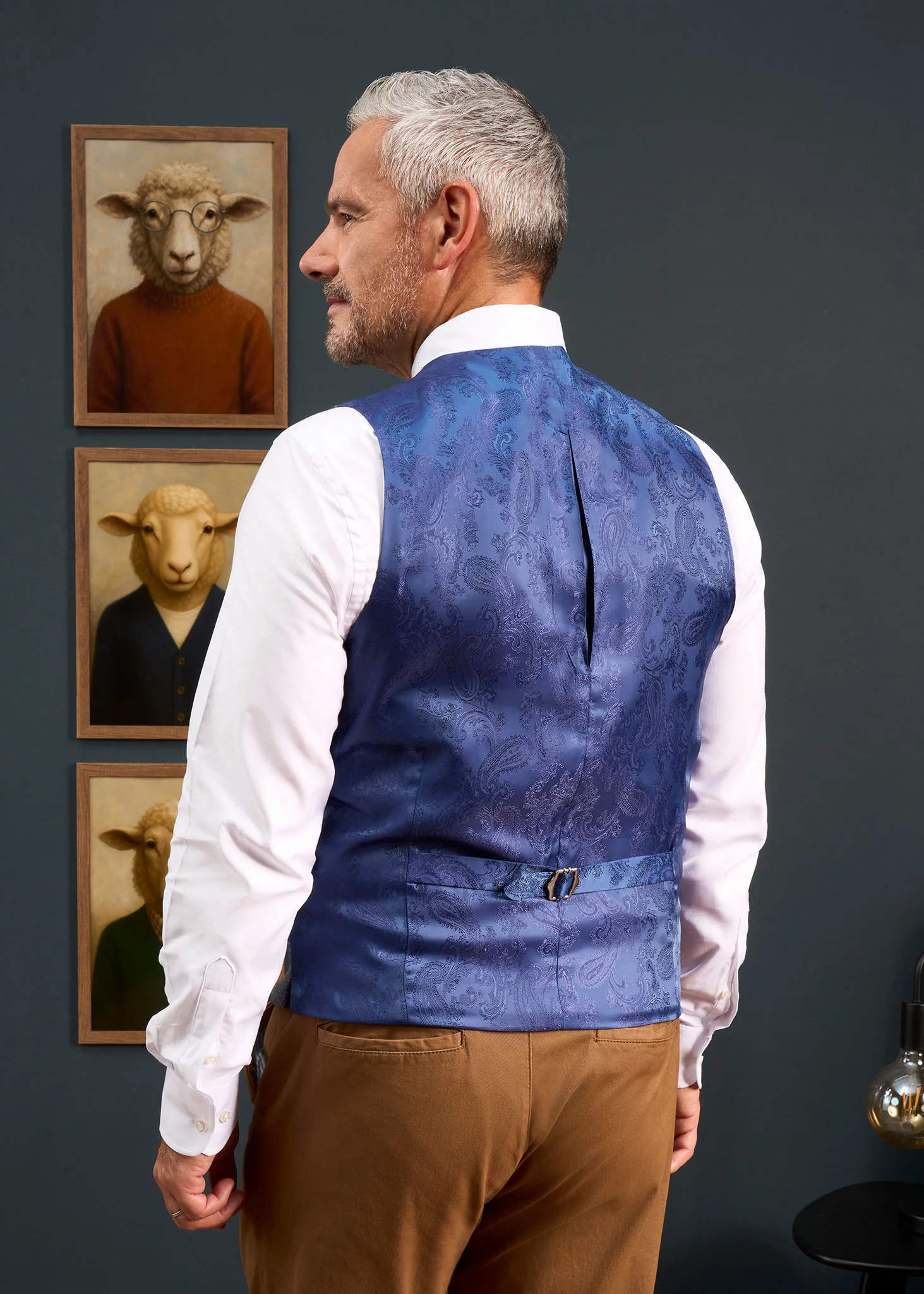 Surrey Men's Tweed Water Repellent Lined Waistcoat in Blue Check  -  Regular Fit - Image 3