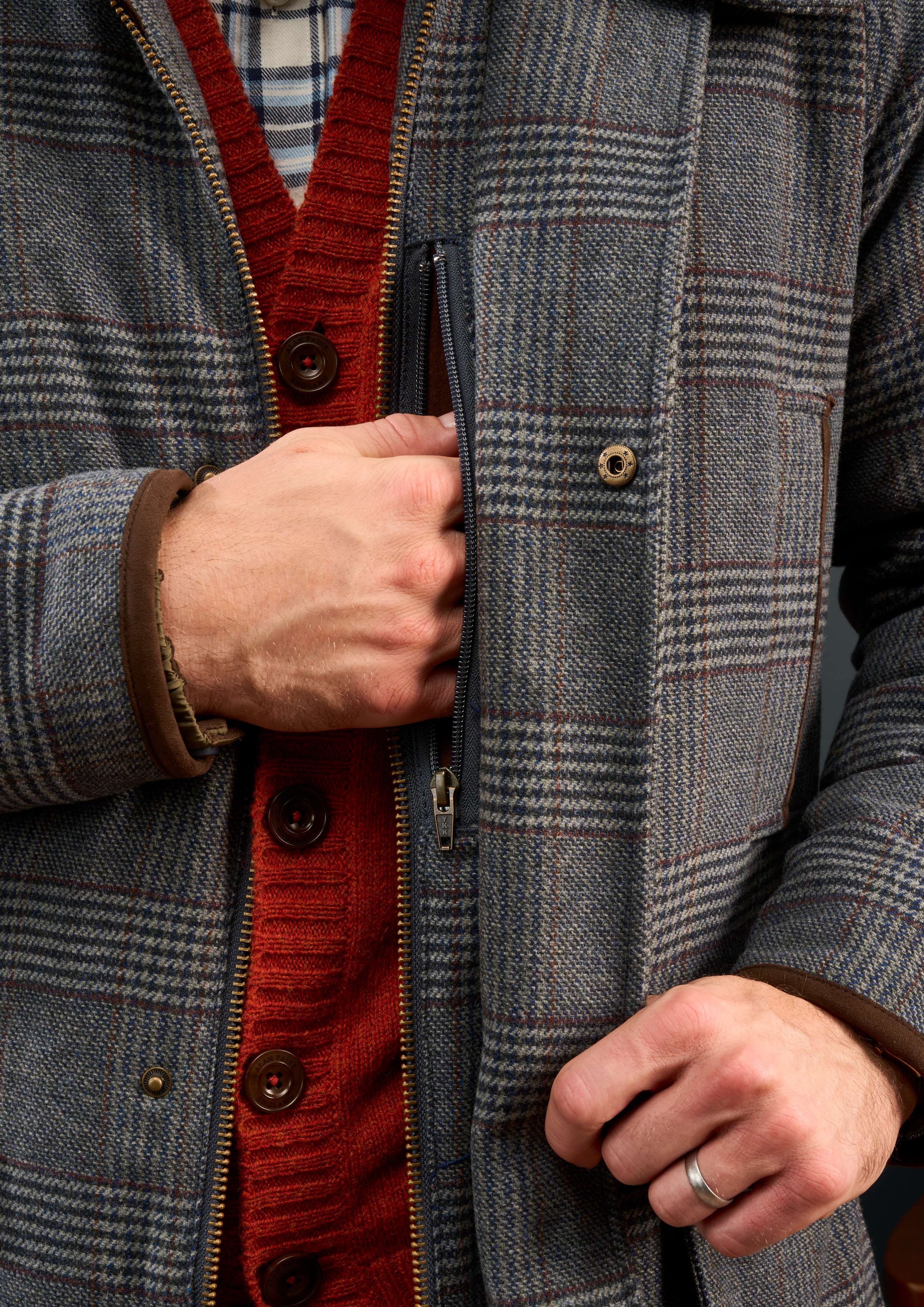 Surrey Men's Tweed Waterproof Coat in Blue Check  -  Shooting Fit - Image 5